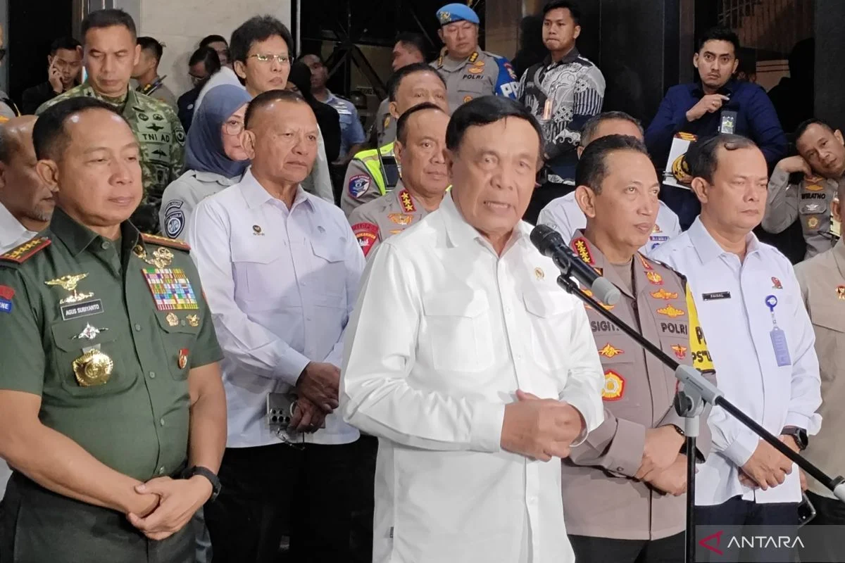 Kawal Demo DPR, Menko Polkam Djamari Chaniago Tegaskan Tak Ada Penyekatan Massa dan Pantau Pergerakan Perusuh