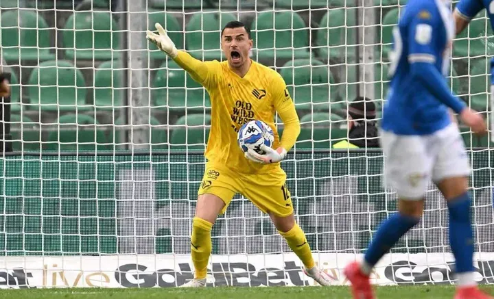 Revolusi Kiper Juventus: Guglielmo Vicario Resmi Jadi Tembok Utama, Perin Menuju Palermo