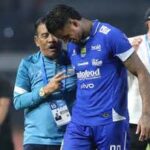 Jadwal Persib Super Padat, pelatih Umuh Muchtar khawatir beban pertandingan dapat memicu cedera pada pemain utama tim