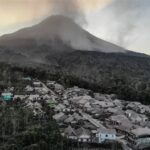Faktor Angin saat hujan abu vulkanik ternyata lebih rumit: inilah detail mekanismenya yang wajib Anda ketahui