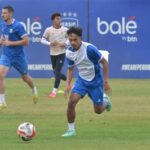 Ikhwan Tanamal menampilkan aksi mengesankan di laga Persib, menargetkan tiga poin penting di markas Persija untuk memperkuat posisi tim