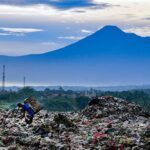 Kebakaran TPA Galuga Bogor Meluas Hingga 7,1 Hektare, Petugas Berjuang Memadamkan Api yang Mengancam Lingkungan dan Kesehatan Warga