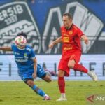 Menjelang laga sengit Persija vs Persib di SUGBK, Ferry Paulus mengingatkan Jakmania agar tetap tenang dan sportif
