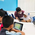Mahasiswa KKN UNISA aktif mengedukasi siswa SMPN 3 Turi agar bijak dalam penggunaan media sosial melalui program literasi digital yang interaktif