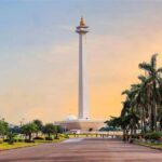 Warga kecele mengira Monas buka hari ini, baru menyadari bahwa taman tersebut tutup hingga akhir pekan karena perbaikan fasilitas publik