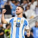 Alexis Mac Allister resmi dipastikan tetap bertahan di Liverpool, menegaskan peran kunci gelandang Argentina di skuad