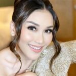 Ayu Ting Ting Menghabiskan Waktu Nongkrong Bersama Komunitas Lady Grab Usai Mobilnya Mogok, Cerita Seru di Jalan