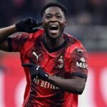 AC Milan kembali ke jalur kemenangan dengan menundukkan Lecce 3-0, menegaskan kebangkitan serangan mereka di Serie A