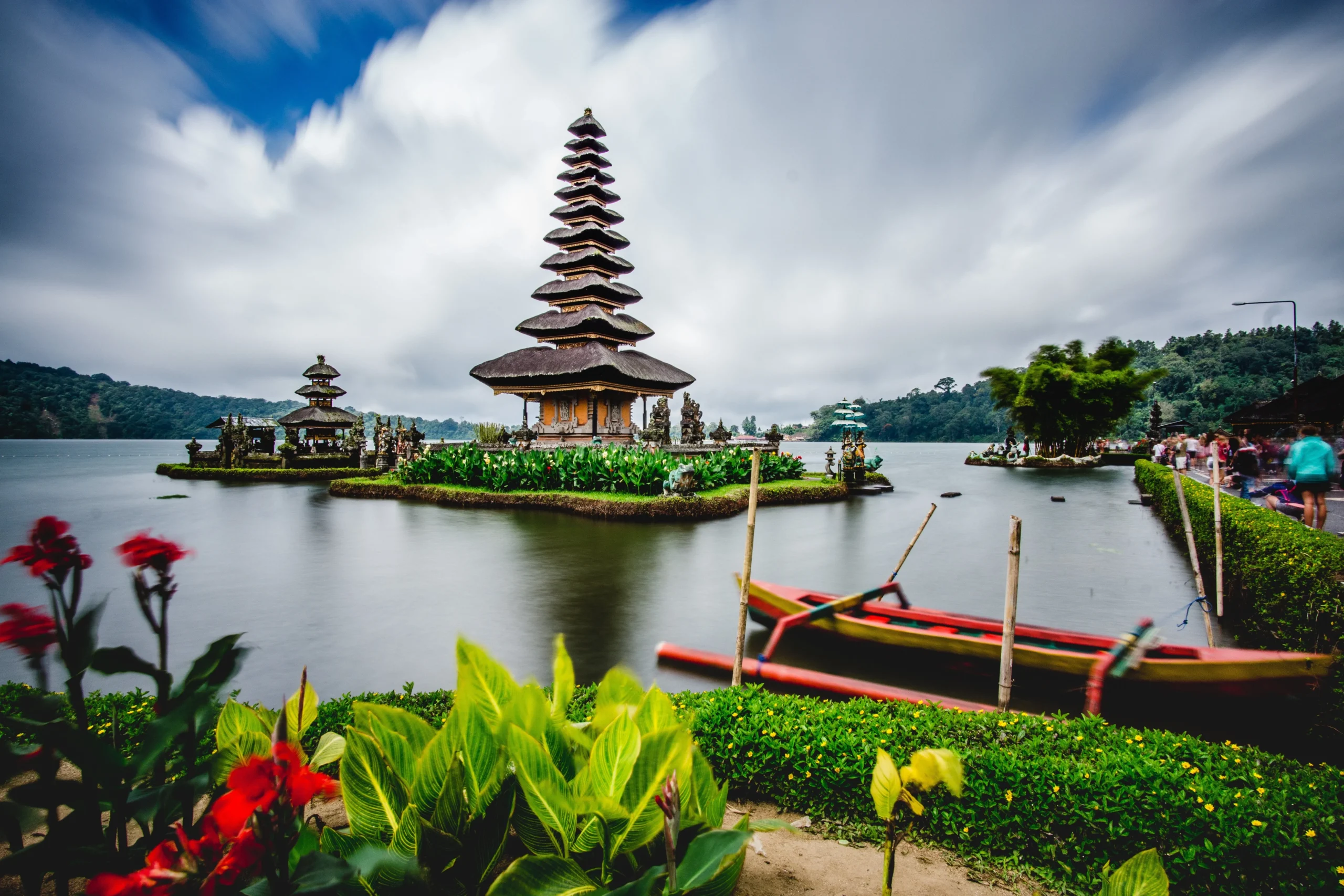 Indonesia Terbelah: Dari Udara Terbersih di Kendari hingga Kabut Asap Berbahaya di Palembang