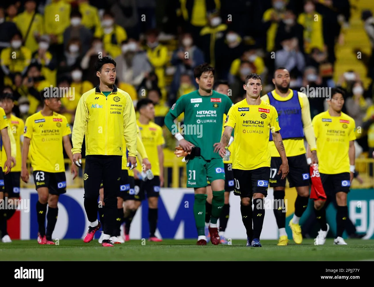 Persaingan Sengit J1 League: Kashiwa Reysol Bidik Rekor, Drama Transfer dan Derby Ibaraki Menanti