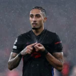 Raphinha Menggila! Hattrick Pemimpin Klasemen Bawa Barcelona Pesta Gol 7-2 atas Racing Santander