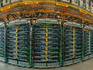 Ambisi Besar Google: Bangun Pusat Data Raksasa dan Kebangkitan Nuklir AS demi Masa Depan Digital