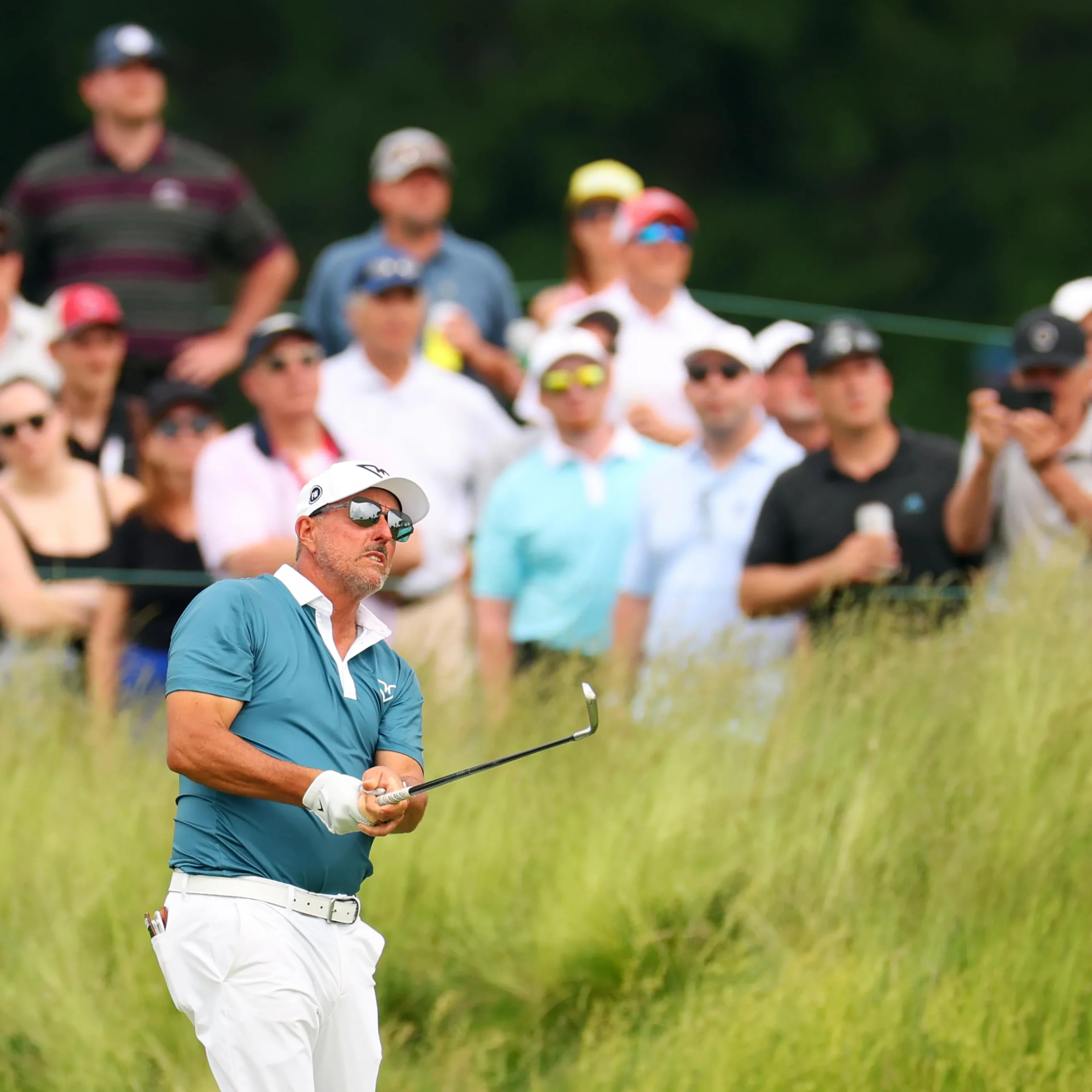 Antara Rehabilitasi dan Harapan Baru: Akankah Phil Mickelson Kembali ke PGA Tour?