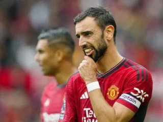 Badai di Manchester United: Antara Krisis Kapten Bruno Fernandes dan Perampokan Rumah yang Mengejutkan