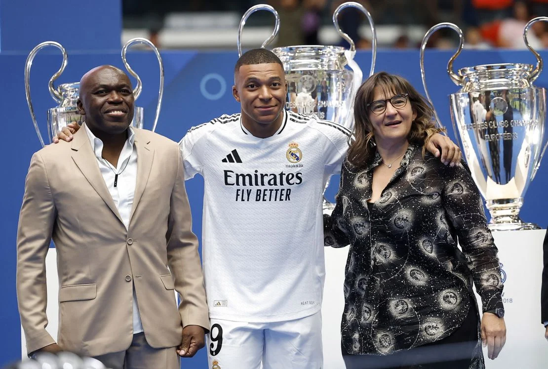 Badai di Valdebebas: Dilema Kylian Mbappe dan Krisis Taktis Real Madrid