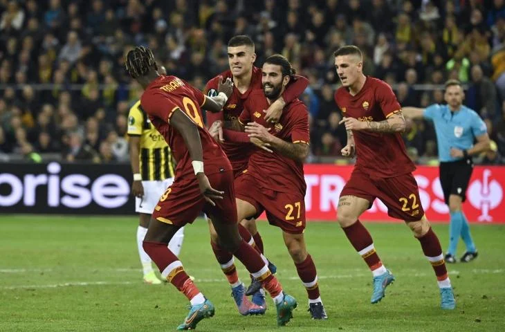 Bintang Muda AS Roma Bersinar: Santiago Castro Cetak Gol Perdana dalam Kemenangan Krusial atas Genoa