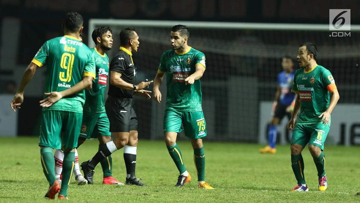 Derby Andalas Berdarah: PSPS Pekanbaru Bungkam Semen Padang, Nil Maizar Resmi Didepak!