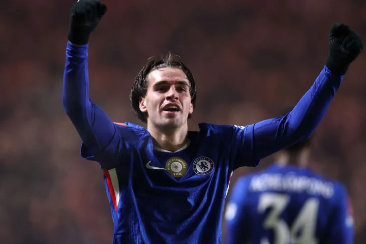 Dinamika Bursa Transfer Cruz Azul: Antara Rumor Bintang Chivas, Dilema Penyerang, dan Prioritas Perpanjangan Kontrak