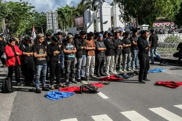 Dinamika Waktu Subuh Hari Ini: Dari Aksi Heroik di Masjid hingga Diplomasi Keamanan Kapolda