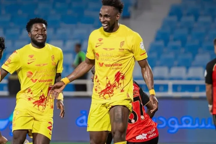 Dominasi Al-Qadisiyah: Julián Quiñones Mengamuk Saat Al Riyadh Tertekan di Saudi Pro League