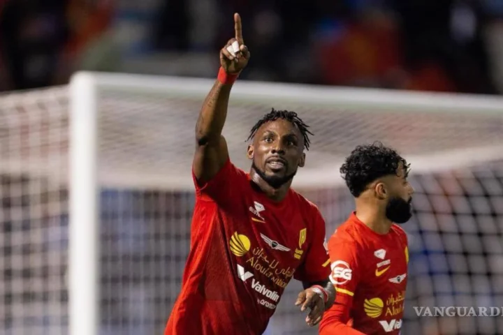 Dominasi Total! Al-Qadisiyah Bantai Al-Kholood 5-0, Julián Quiñones Tampil Magis dengan Gol Panenka