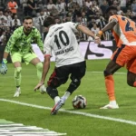 Dominasi Total di Beşiktaş Stadı: Kemenangan Krusial Besiktas Atas Başakşehir!