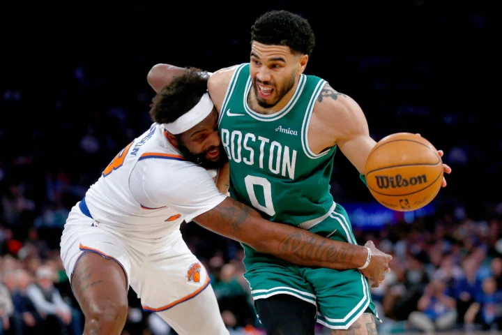 Drama dan Dominasi: Jayson Tatum Bawa Celtics Tekuk Knicks di Tengah Kontroversi Mitchell Robinson