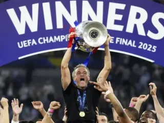 Drama dan Kejutan di Panggung UCL: Dari Perjuangan Emosional Luis Enrique hingga Duel Panas Barcelona vs PSG