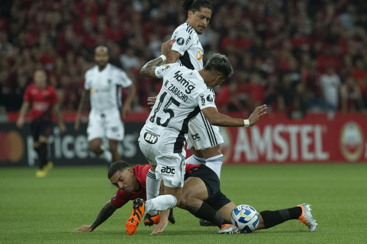 Drama di Arena da Baixada: Hasil Imbang Atlético Paranaense vs Atlético Mineiro dan Ancaman Cedera Pemain Kunci
