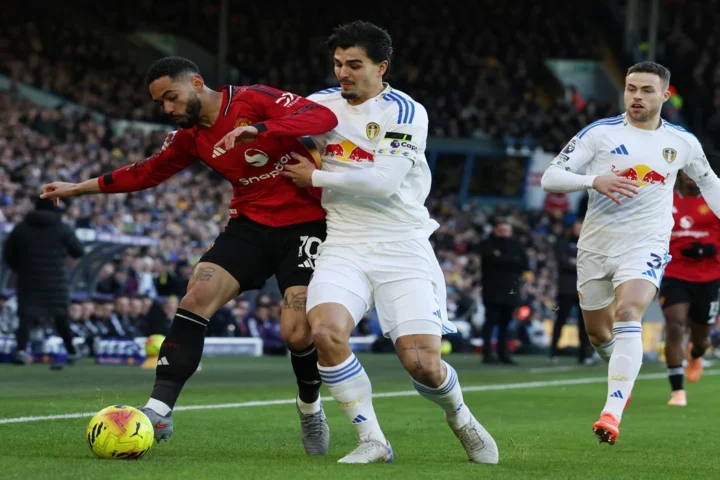 Drama di Elland Road: Tragedi Medis, Kontroversi Wasit, dan Hasil Imbang Leeds vs Man Utd