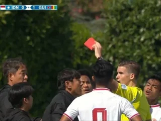 Drama Kartu Merah dan Kontroversi Wasit: Oțelul Galați Gagal Amankan Kemenangan Penuh