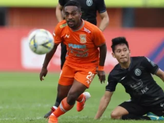 Drama Kartu Merah di Maguwoharjo: Borneo FC Curi Poin Penuh dari Markas PSS Sleman