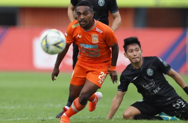 Drama Kartu Merah di Maguwoharjo: Borneo FC Curi Poin Penuh dari Markas PSS Sleman