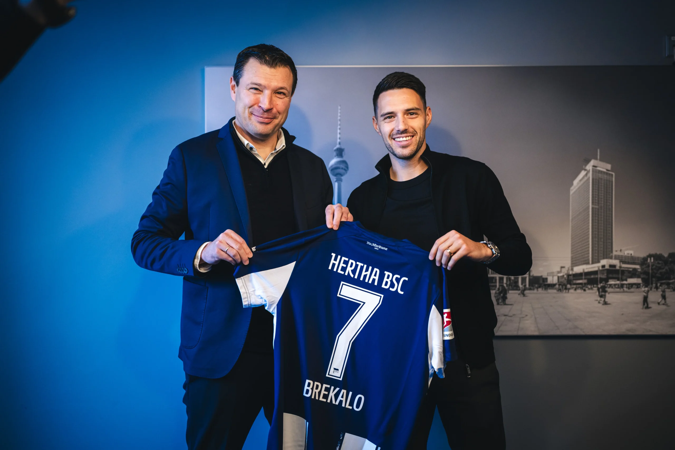 Drama Menit Akhir di Olympiastadion: Gol Penalti Josip Brekalo Bawa Hertha Berlin Menang Dramatis atas Bielefeld