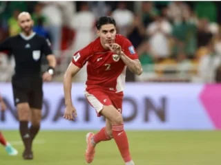 Drama Piala DFB 2026/2027: Misteri Absennya Kevin Diks Hingga Keajaiban Talenta Muda di Manchester City