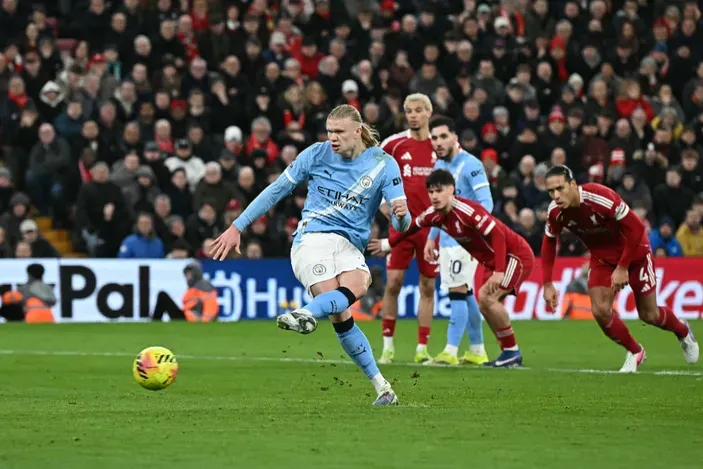 Drama Premier League: Haaland Terus Menggila, Liverpool Menang Tipis, dan Man City di Tengah Badai Skandal