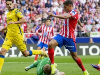 Dramatika Lapangan Hijau: Dari Hasil Imbang Bundesliga hingga Tragedi Cedera Horor di Liga Eropa