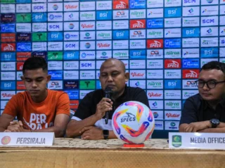 Duel Puncak Klasemen: Mampukah PSPS Pekanbaru Perpanjang Rekor Enam Kemenangan Beruntun di Markas Persikad?