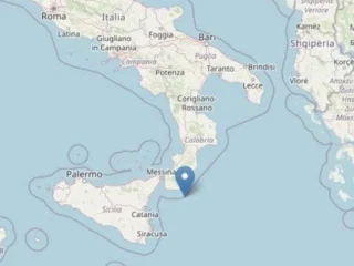 Dunia dalam Dinamika: Dari Rekor MURI hingga Guncangan Gempa di Sisilia
