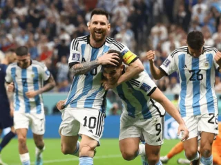 Dunia Sepak Bola Bergejolak: Argentina Pesta Gol Tanpa Messi, Brasil Waspadai Kejutan India
