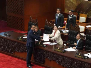 Era Baru Dunia Kerja: DPR Sahkan UU Pelindungan Ketenagakerjaan, Apa Saja Perubahannya?