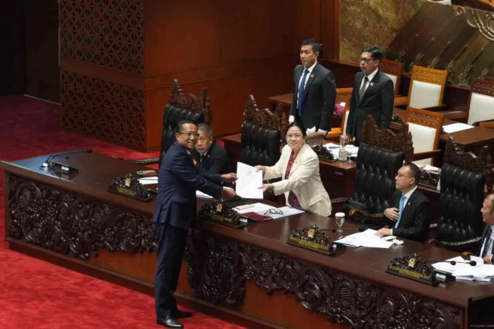 Era Baru Dunia Kerja: DPR Sahkan UU Pelindungan Ketenagakerjaan, Apa Saja Perubahannya?