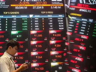 Guncangan di Bursa: Strategi Buyback Grup Barito di Tengah Perombakan Indeks IHSG
