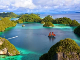 Indonesia Siaga: Gempa Magnitudo 4,9 Guncang Bali, Kabut Asap Kendari, hingga Ancaman Kekeringan Ekstrem
