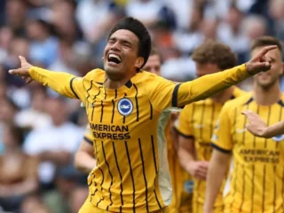 Keajaiban dari Garis Tengah: Gol Spektakuler Diego Gómez Guncang Premier League
