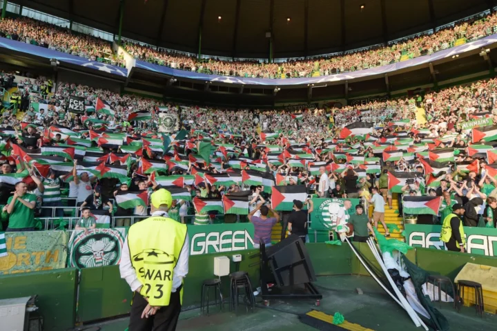 Ketegangan Politik Warnai Duel AZ vs Hapoel Be'er Sheva di Europa League: Kemenangan di Tengah Pengamanan Ketat