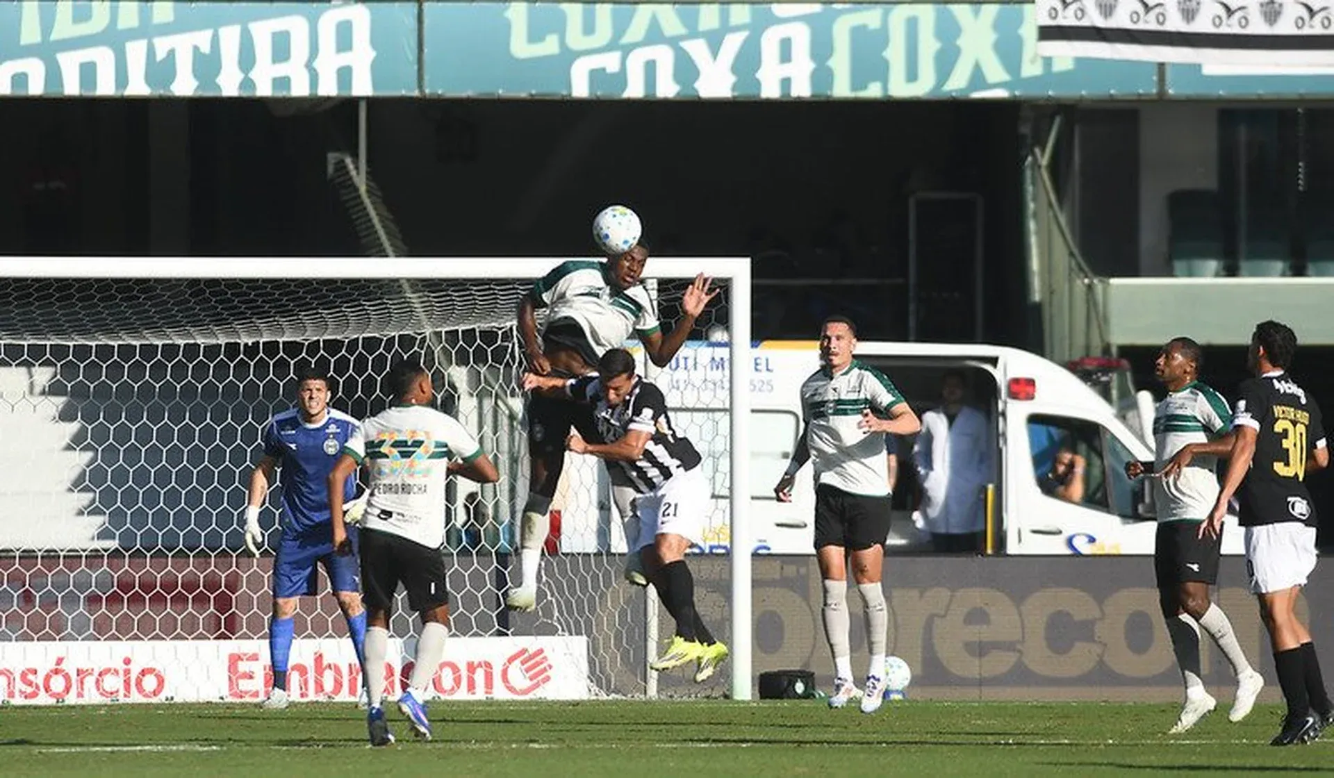 Krisis di Coritiba: Kekalahan dari Grêmio Picu Pemecatan Fernando Seabra dan Ancaman Degradasi