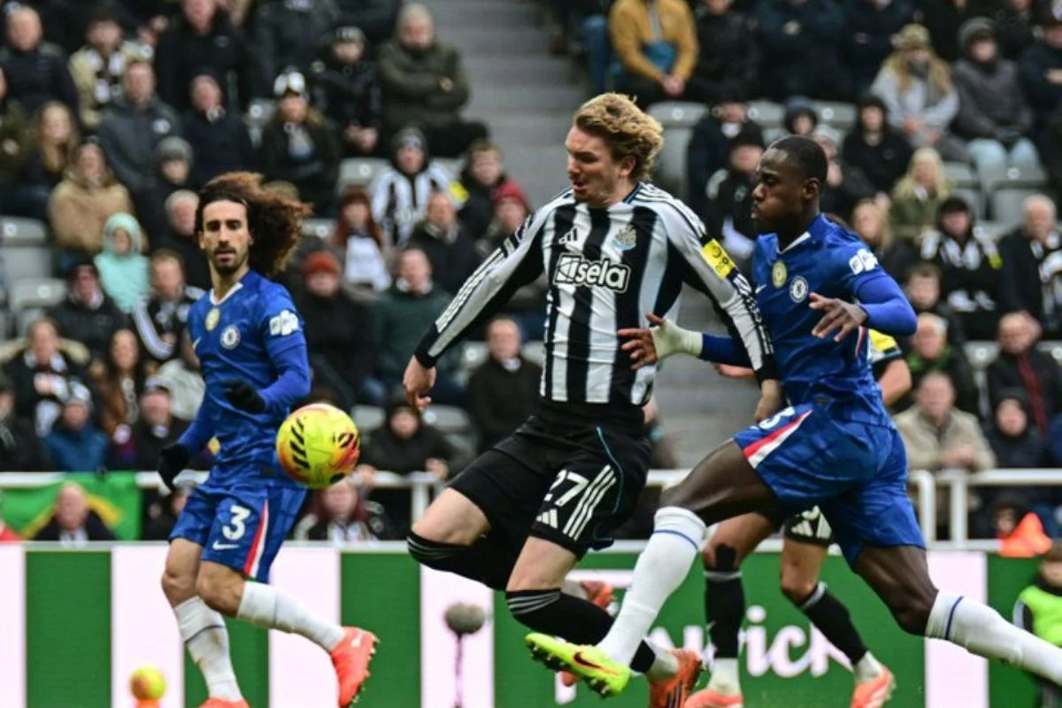Krisis di Selhurst Park: Newcastle United Curi Poin Penuh, Masa Depan Pierre Sage Terancam