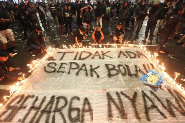 Kumpulan Kontroversi Dunia: Dari Skandal Politik hingga Insiden Viral yang Mengguncang Publik