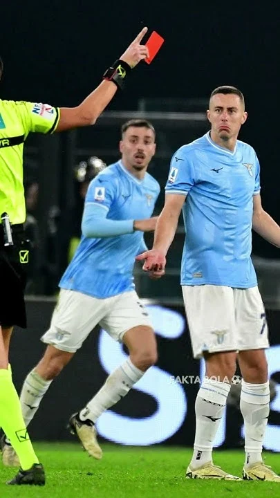 Malam Kelam di Mestalla: Kartu Merah 'Absurd' Harvey Elliott Perburuk Krisis Valencia